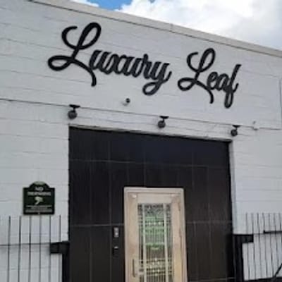 Luxury Leaf