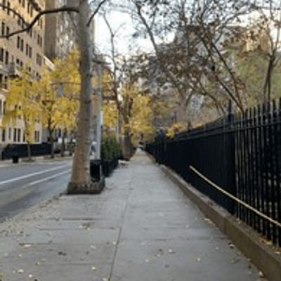 Stoops NYC Third Avenue