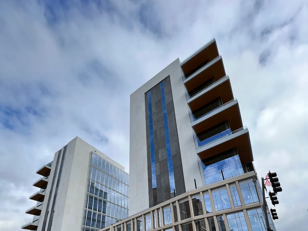 Amazon Everest (SEA82) photo 6