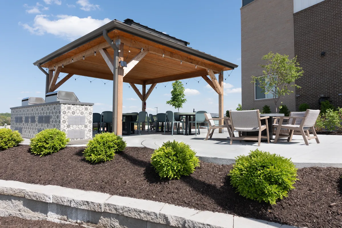 Ascend on 75 photo 3