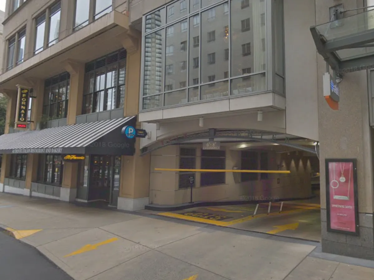 Day 1 Garage photo 6