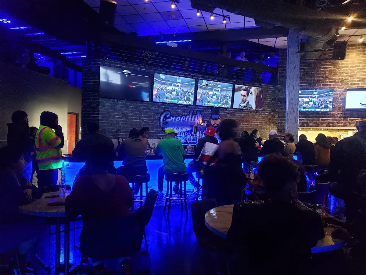 Greedy's Arlington photo 8