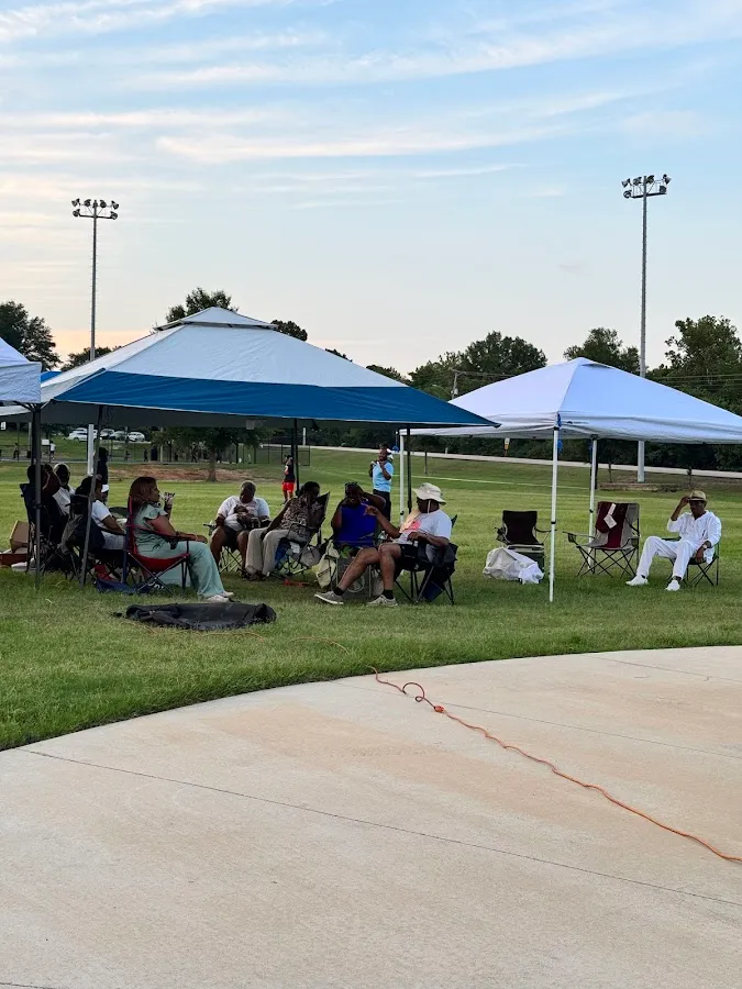 Gumtree Park photo 1