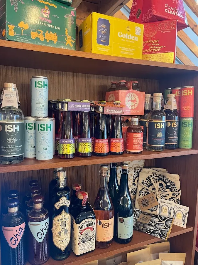 Hela Provisions photo 3