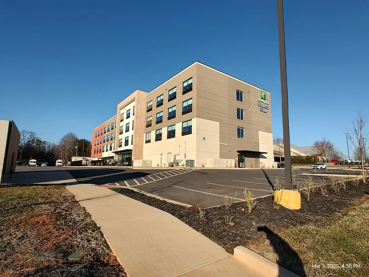 Holiday Inn Express & Suites Kernersville South by IHG photo 3