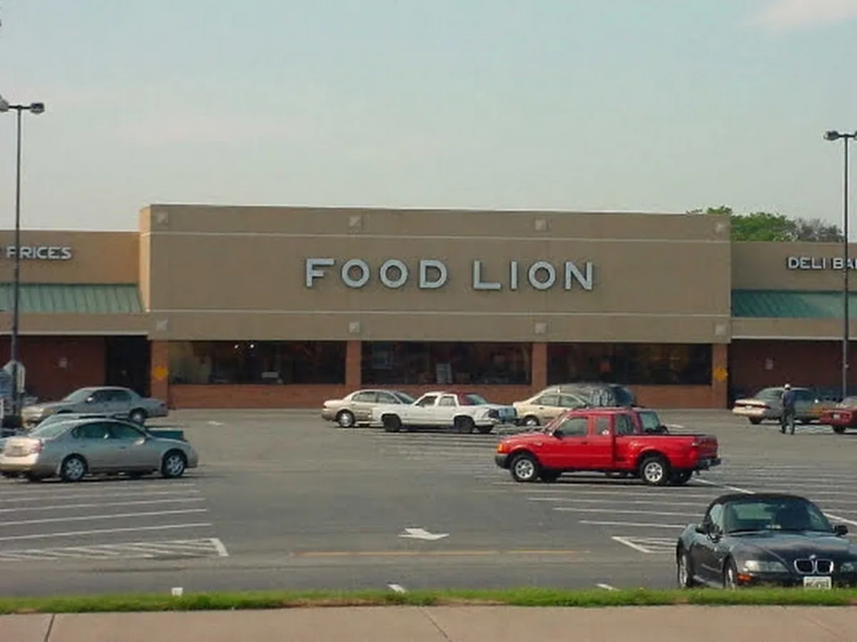 Langley Square Shopping Center photo 8