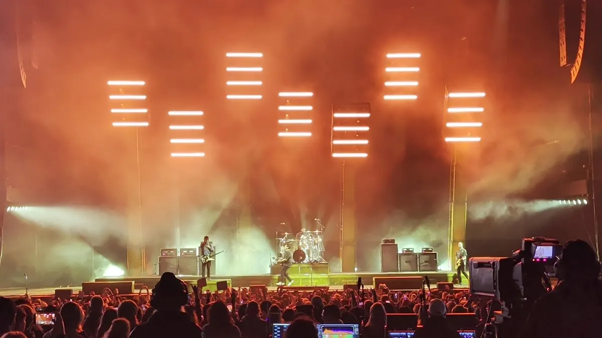 Veterans United Home Loans Amphitheater at Virginia Beach photo 3