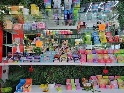 Alter Native - Hollywood