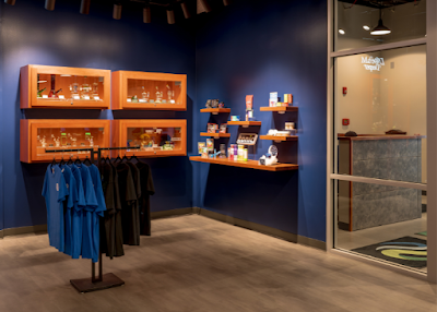 AuraLight Dispensary