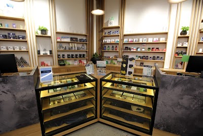BEYOND / HELLO Cannabis Dispensary - Philadelphia