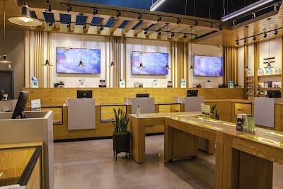 Beyond Hello Dispensary: Philadelphia (N. Liberties)