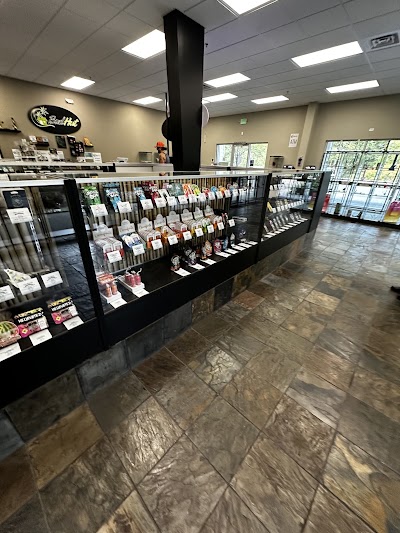 Bud Hut Friday Harbor - Marijuana - Pot (Right on 2nd & follow straight to Salt-Spring Lane 5mins from Ferry Landing)