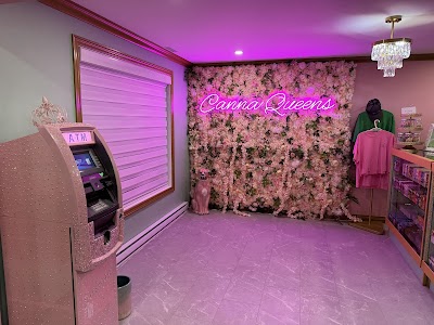 Canna Queens | Fredericton NB | Cannabis Dispensary | Nicotine Vapes