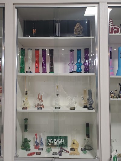 Cannabis Discounter Southridge Blvd, Fort Sask