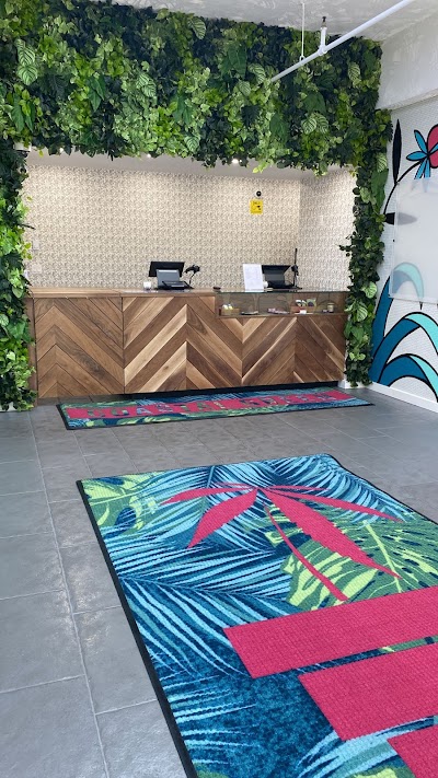 COASTAL GREEN Cannabis Dispensary (Dunsmuir St.)