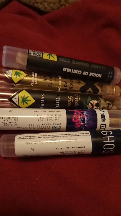 Commencement Bay Cannabis - Black