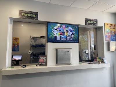 Curaleaf Dispensary Pavilions