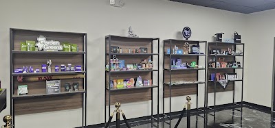 Cuzzie's Dispensary & Delivery