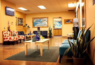 Davis Cannabis Collective - Dispensary and Delivery