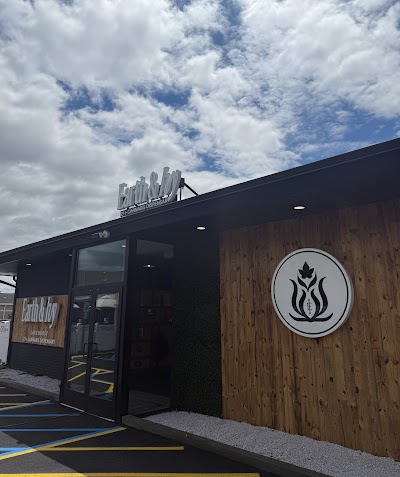 Earth & Ivy Lakehurst