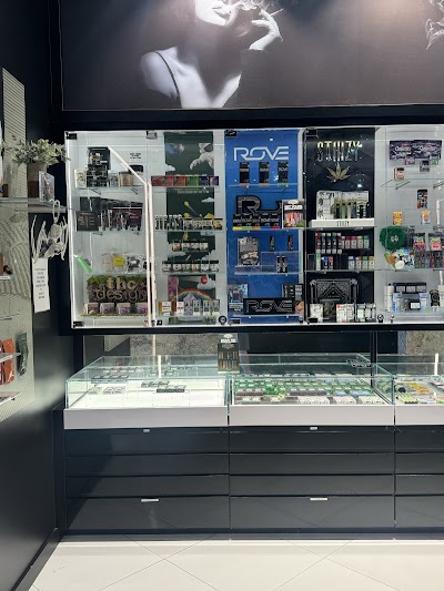 Elevate Weed Dispensary Woodland Hills photo 5