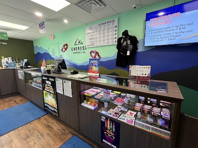 Everest Cannabis Co. - Montano Plaza