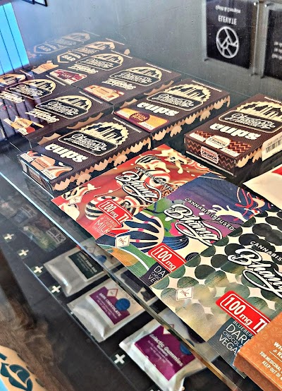 Everest Cannabis Co. - Paradise Hills