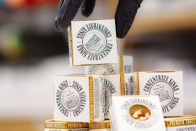 Exclusive Kalamazoo Recreational Marijuana Cannabis Dispensary