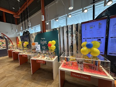 Fire & Flower Cannabis Co. | North York Pond Mills Centre Weed store