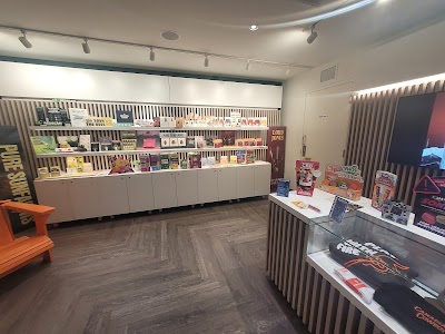 Fire & Flower Cannabis Co. | Ottawa York St Weed Store