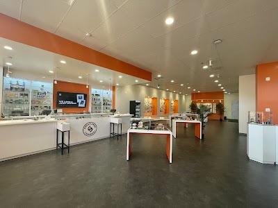 Fire & Flower Cannabis Co. | Toronto Stockyards Weed Store