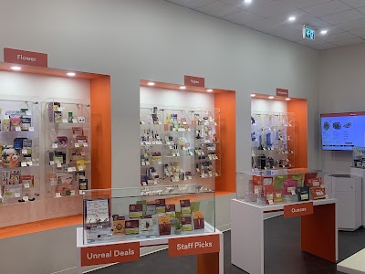 Fire & Flower Cannabis Co. | Winnipeg Park City Commons Weed Store