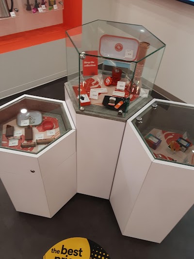 Fire & Flower Cannabis Co. | Winnipeg Park City Commons Weed Store