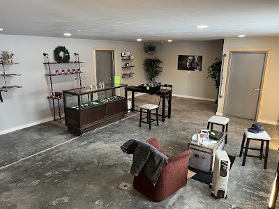 Five Leaf Clover Dispensary & Smoke Shop