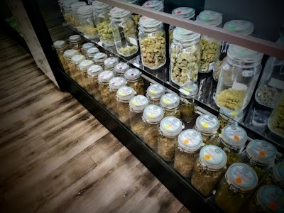 Floyd's Fine Cannabis on Broadway