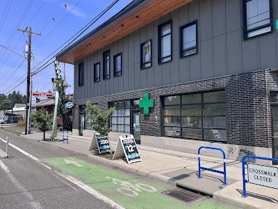 Floyd's Fine Cannabis on Division