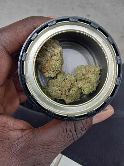 Flyhi Cannabis Dispensary - 16th St Mall