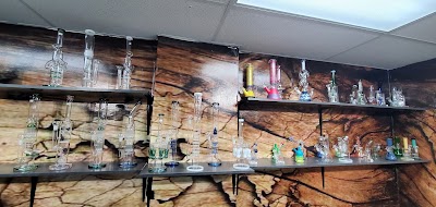 Four20 Giggles (Vape Shop, Cannabis Dispensary & Weed Store)