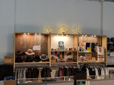 Friendly Market Dispensary & Kratom Shop on Porter