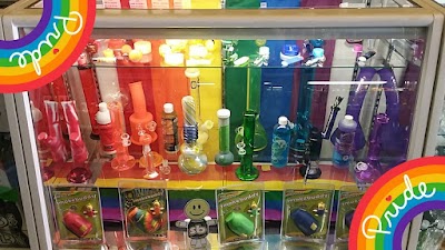 Friendly Stranger Cannabis Culture Shop | Barrie (Dunlop St) Weed Store