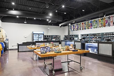 From The Earth Dispensary Lee's Summit