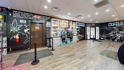 GRAMZ Cannabis Outlet Store - Lapeer