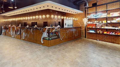 Grasshopper Club Logan Square Chicago Dispensary