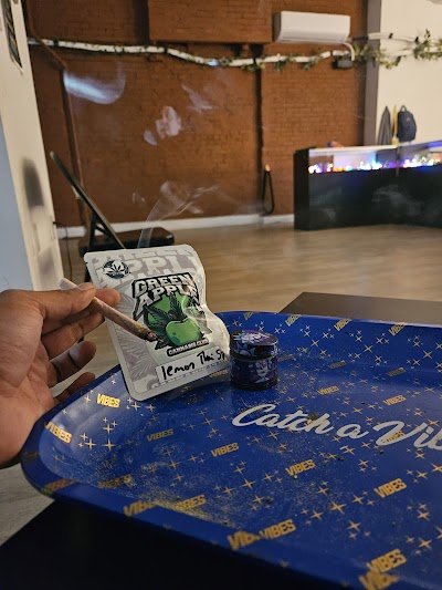 Green Apple Cannabis Club