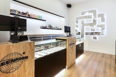 Green Room Dispensary - Albany Pacific Blvd