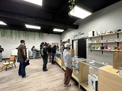 Grey Moon Cannabis