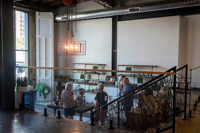 Hempfield Apothetique