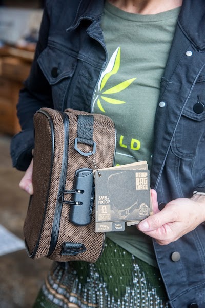 Hempfield Apothetique