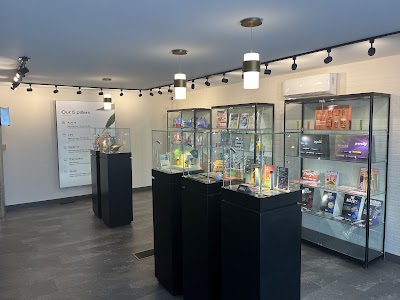 High Ties Cannabis Store - Embrun Ontario