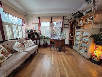 Home Grown Apothecary & Dispensary